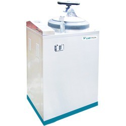 LVA-F10 Autoclave Vertical para Laboratório (50 L/ 134 °C)