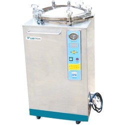 Autoclave Vertical para Laboratório com Carga Superior (50 L/ 115-129 °C)